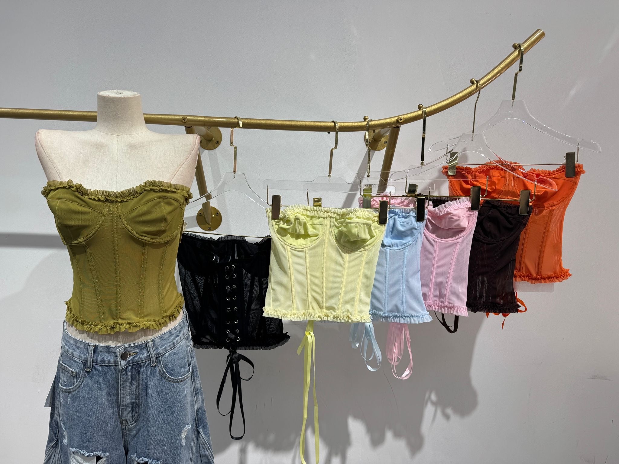 Corsetto "Olivia" – Top Bustier Verde Oliva con Bordi Arricciati