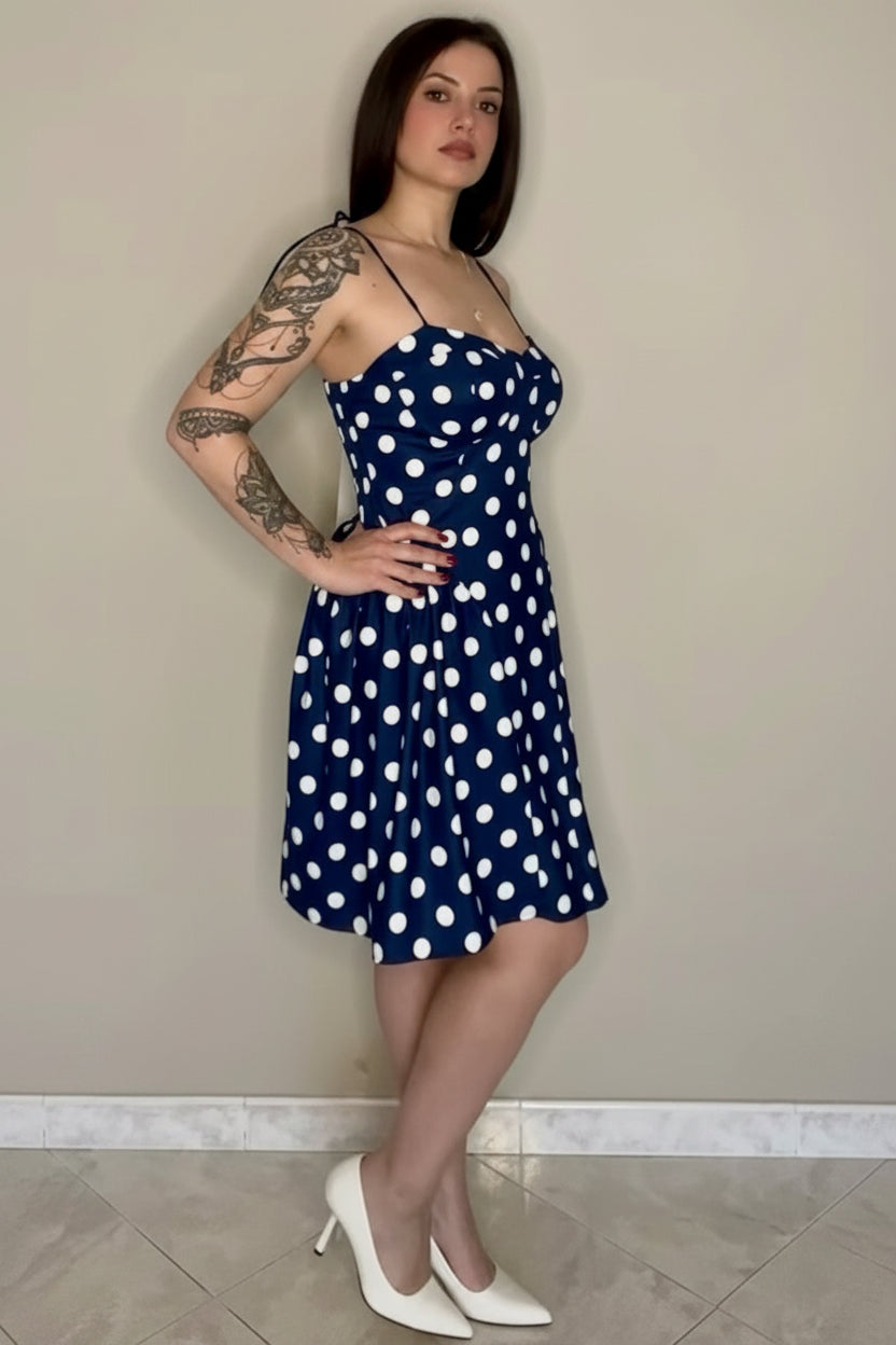 Abito Sophia – Vestito Retrò a Pois Navy con Scollo a Cuore