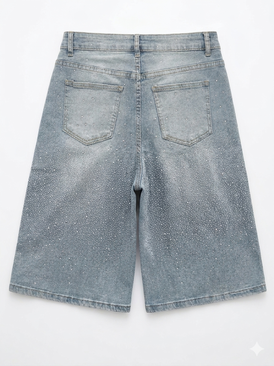 Bermuda in Jeans "Billie Jean" con Strass e Chiusura Asimmetrica