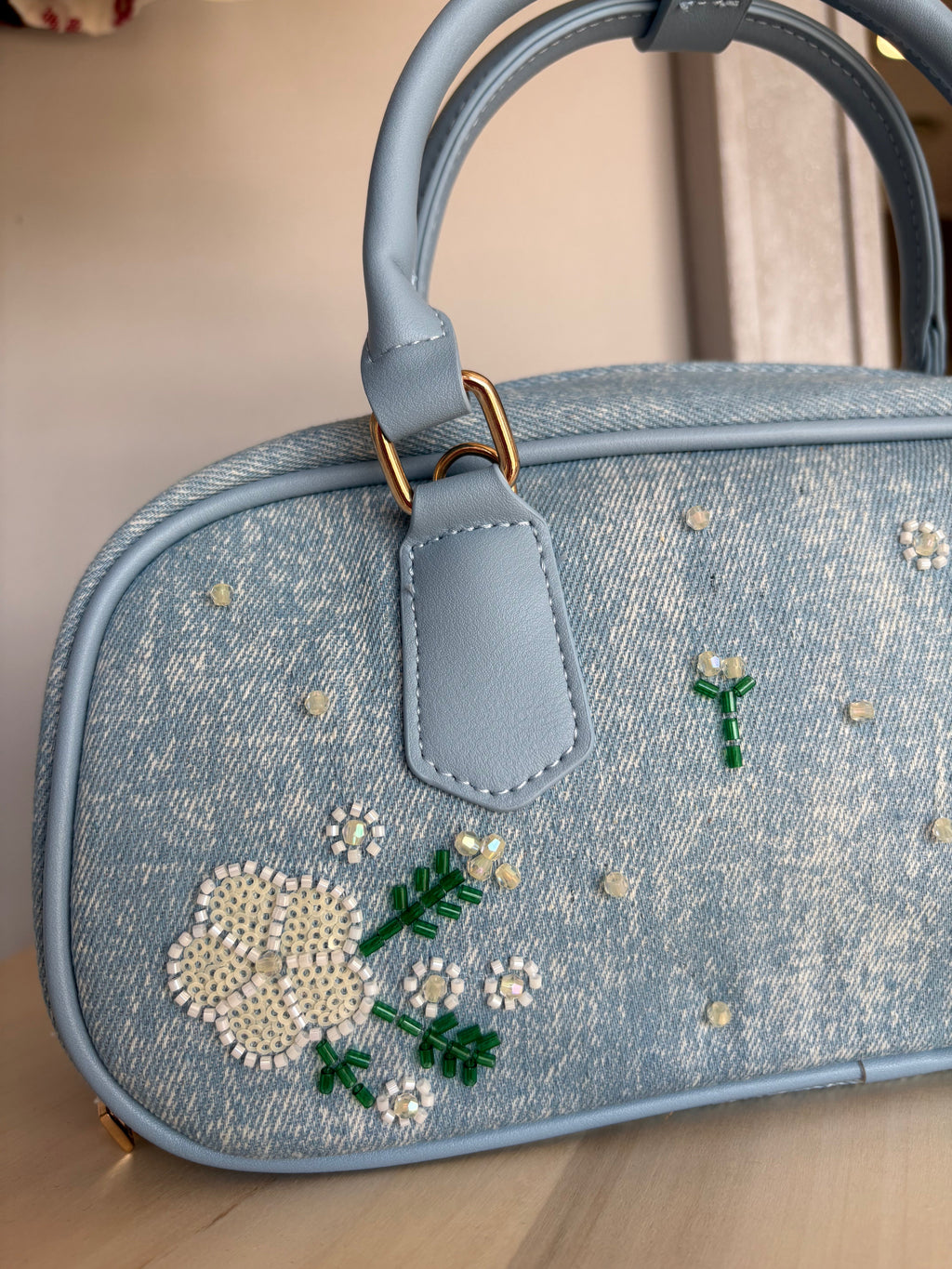 Borsa Bauletto Mini in Denim con Ricami Floreali