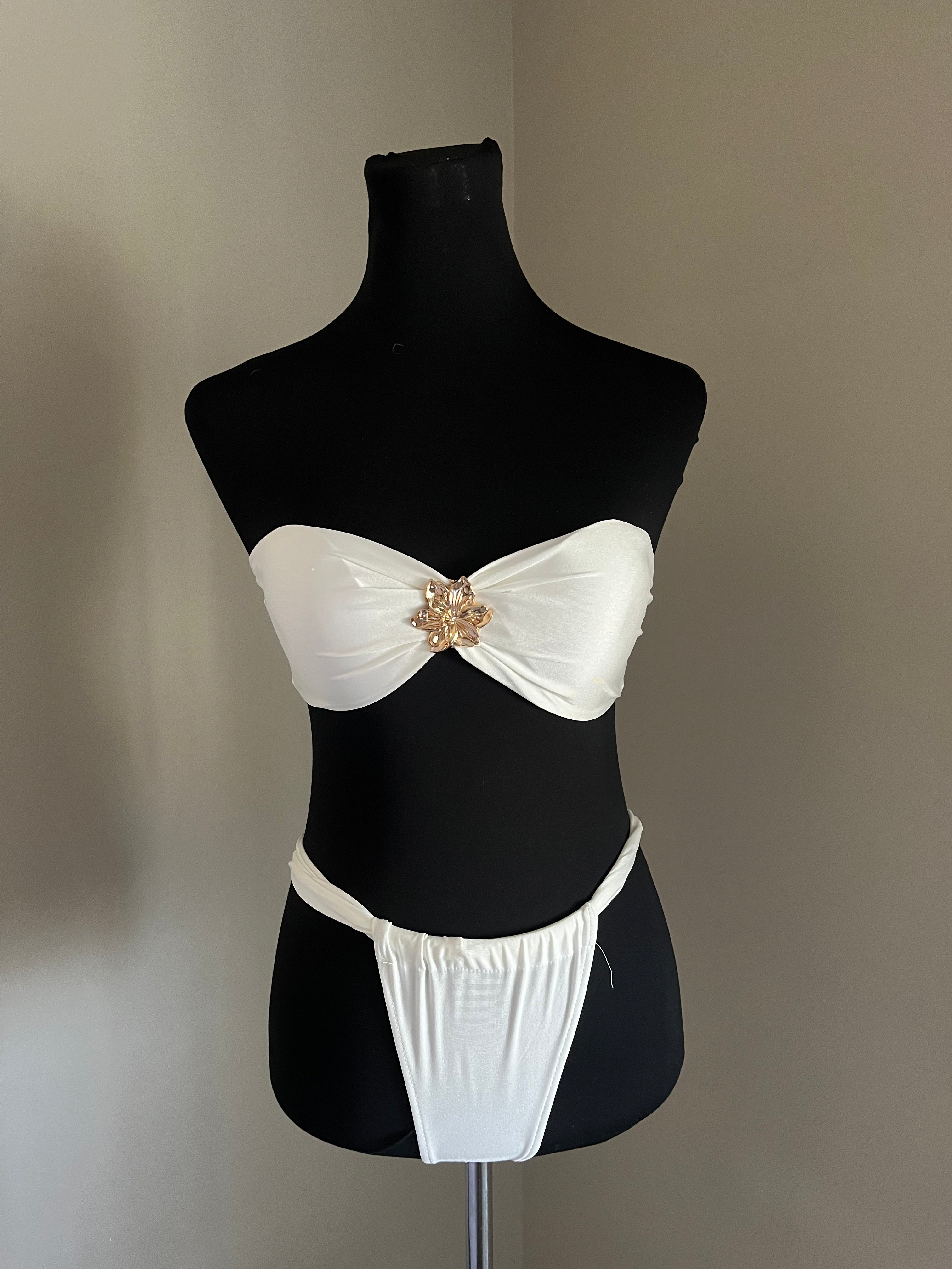 Set 3 Pezzi Costume Bikini Nanà  e Copricostume Bianco con Gioiello