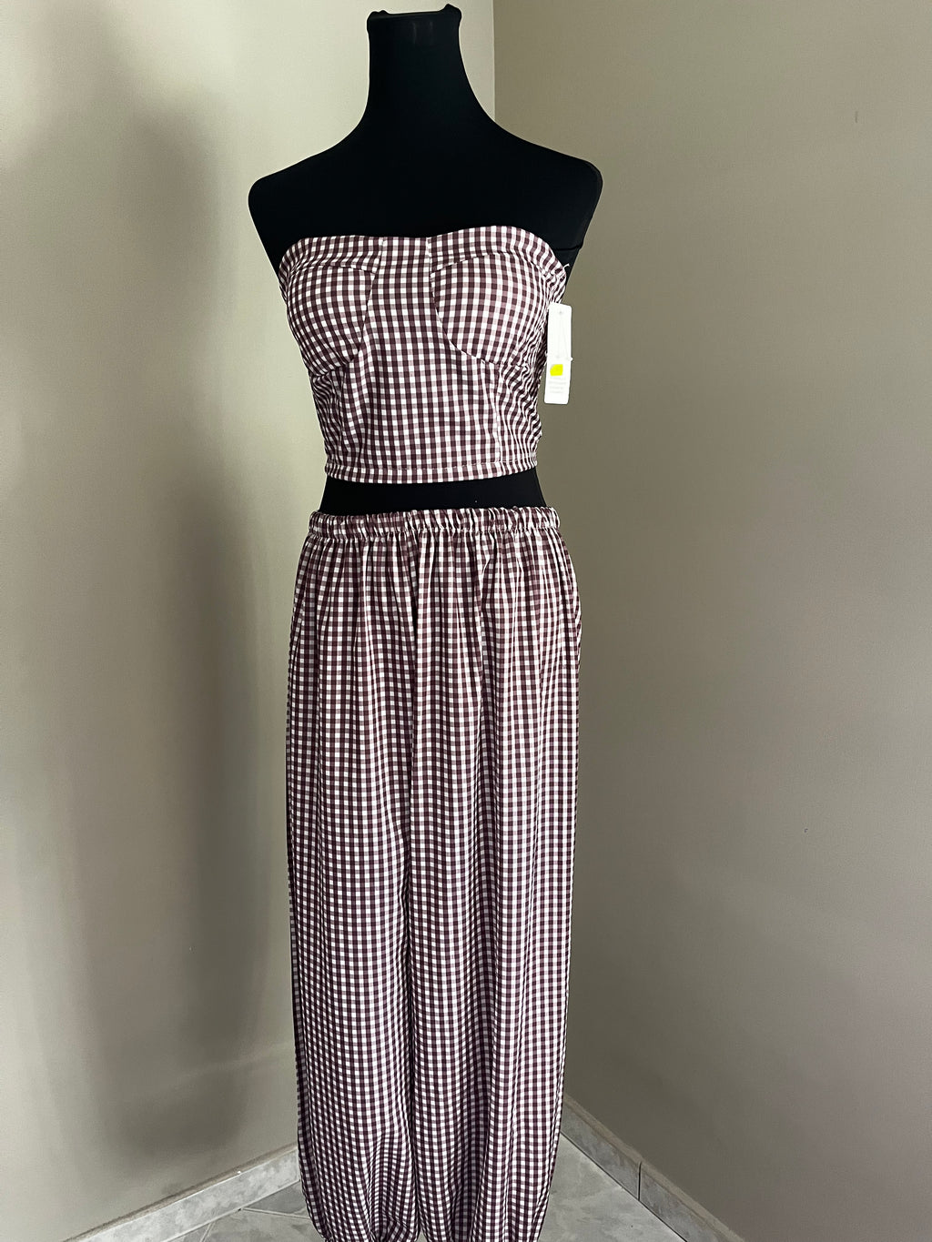 Coordinato a Quadretti con Top a Fascia e Pantaloni Harem