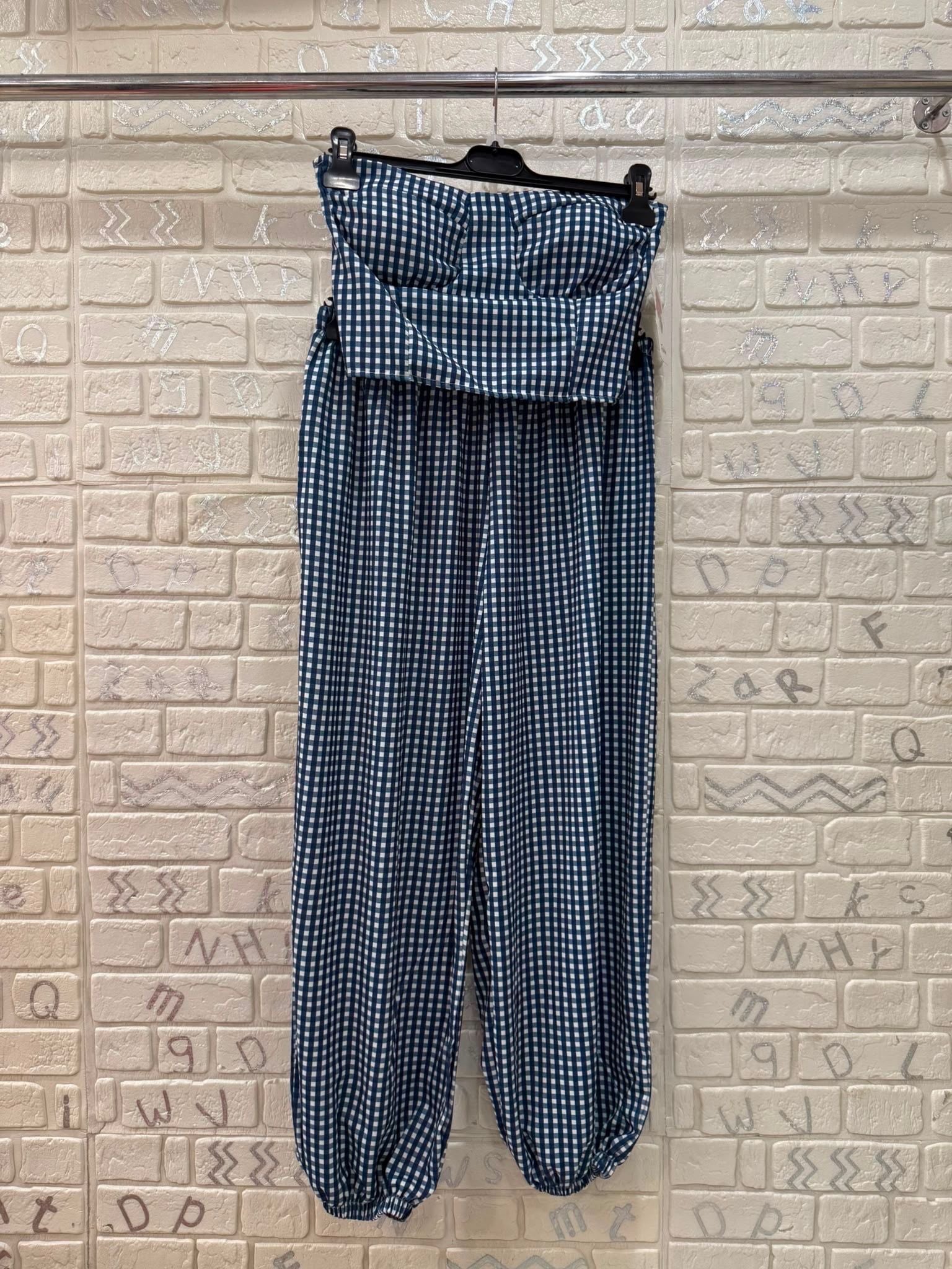 Coordinato a Quadretti con Top a Fascia e Pantaloni Harem